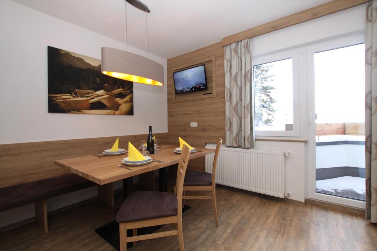 Laerchenheim Apartments Ischgl Buitenkant foto