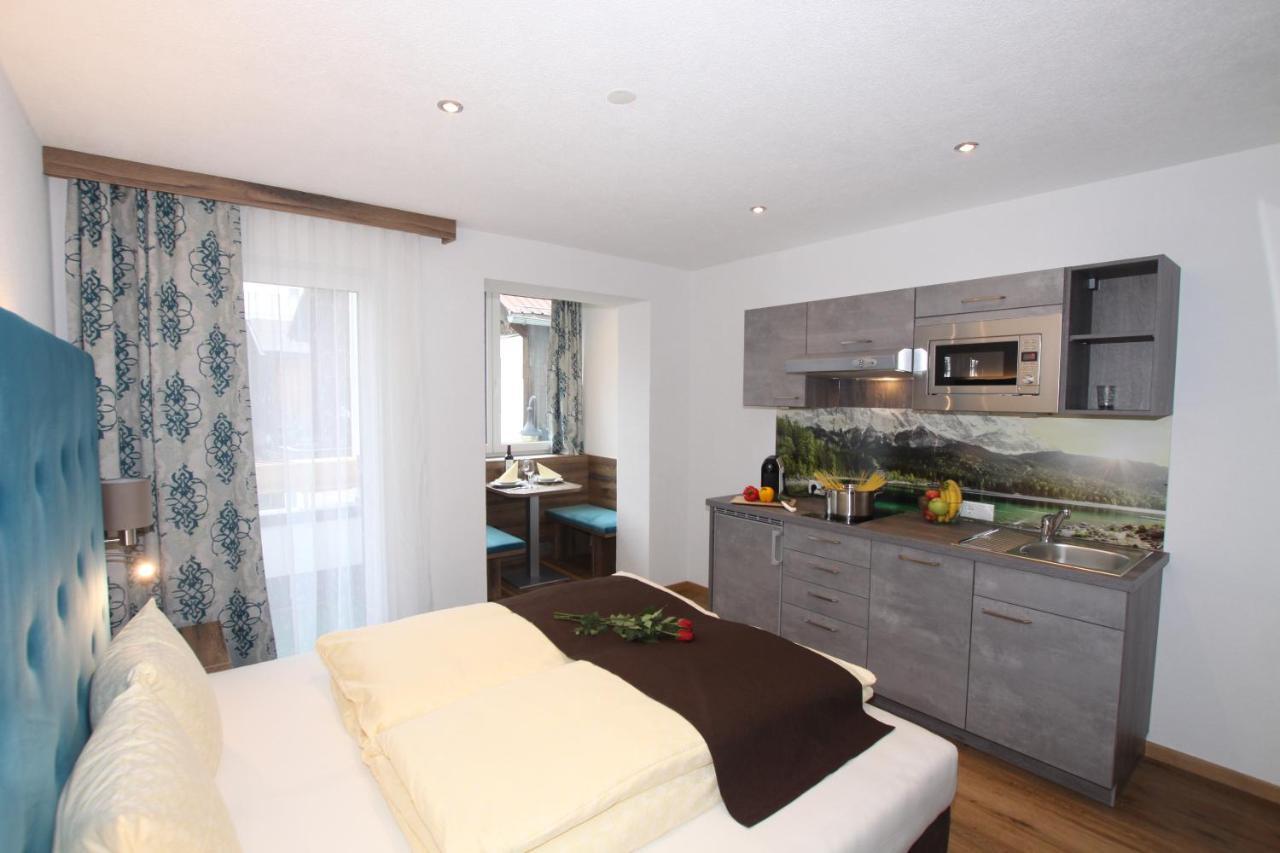 Laerchenheim Apartments Ischgl Buitenkant foto